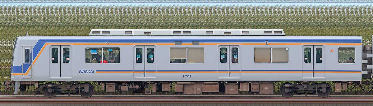 南海1000系（1次車）クハ1701山側の側面写真