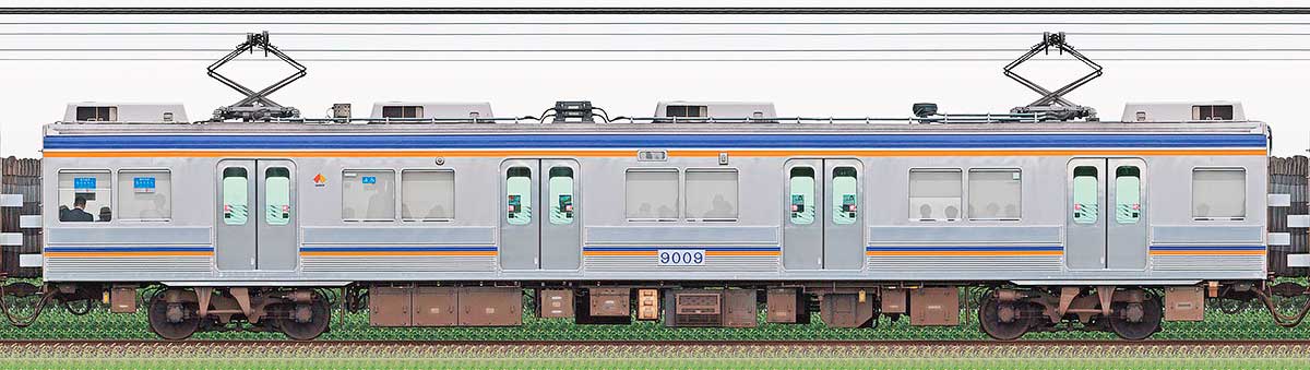 南海9000系モハ9009山側の側面写真