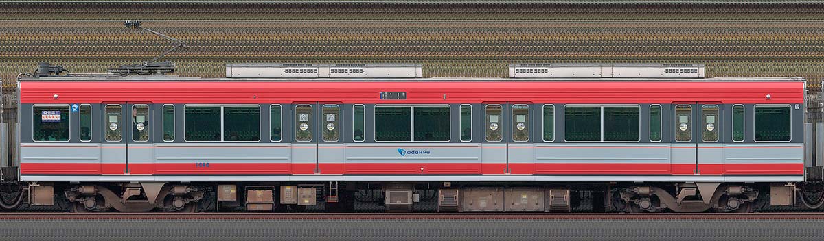 小田急1000形デハ1016「アレグラ号」カラー海側の側面写真