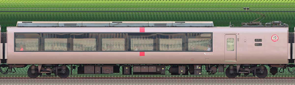 小田急30000形ロマンスカー「EXE」サハ30455（箱根そば60周年記念マーク）海側の側面写真