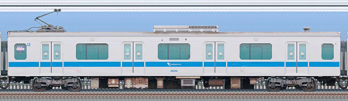 小田急4000形デハ4005海側の側面写真