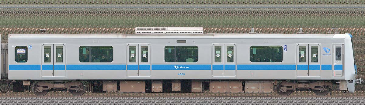 小田急4000形クハ4065海側の側面写真