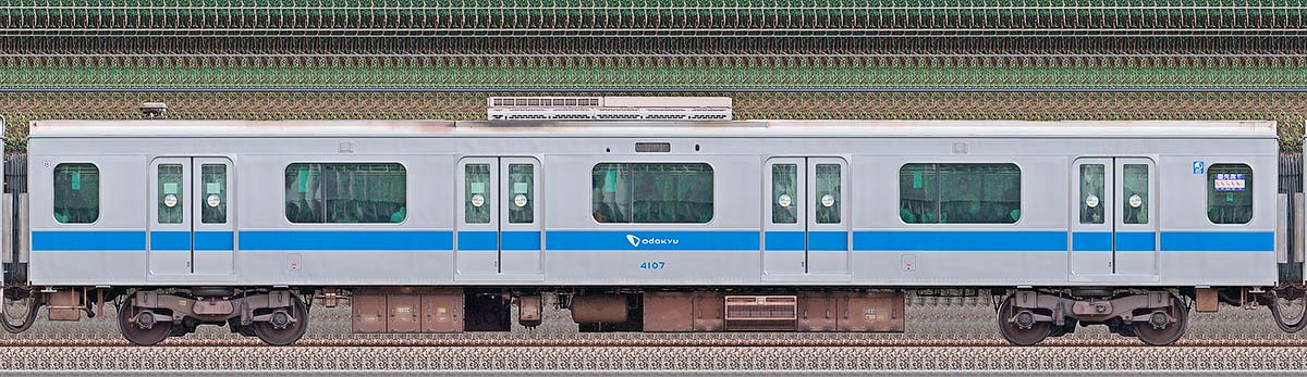 小田急4000形デハ4107山側の側面写真