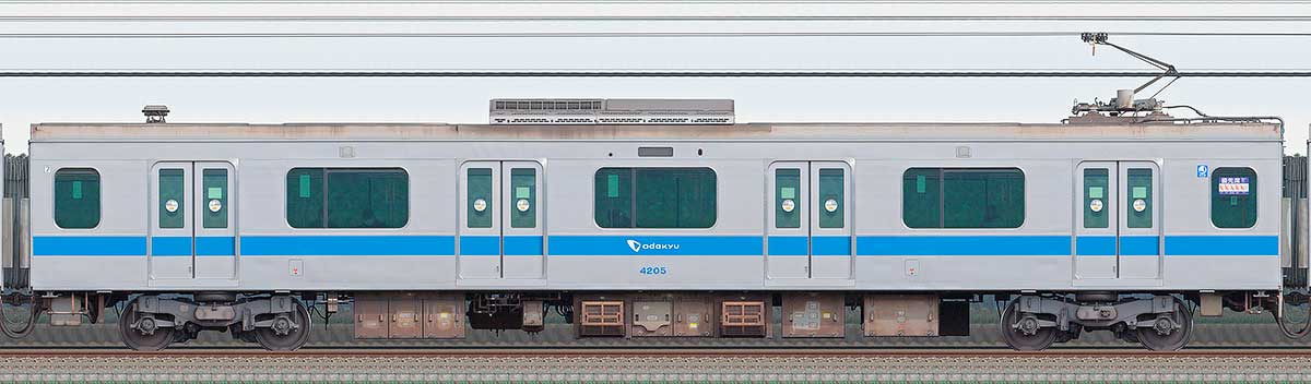 小田急4000形デハ4205山側の側面写真