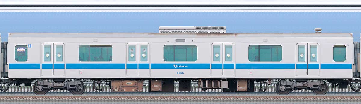 小田急4000形サハ4455海側の側面写真