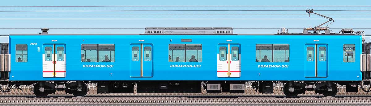 西武30000系「DORAEMON-GO!」モハ382012位側の側面写真
