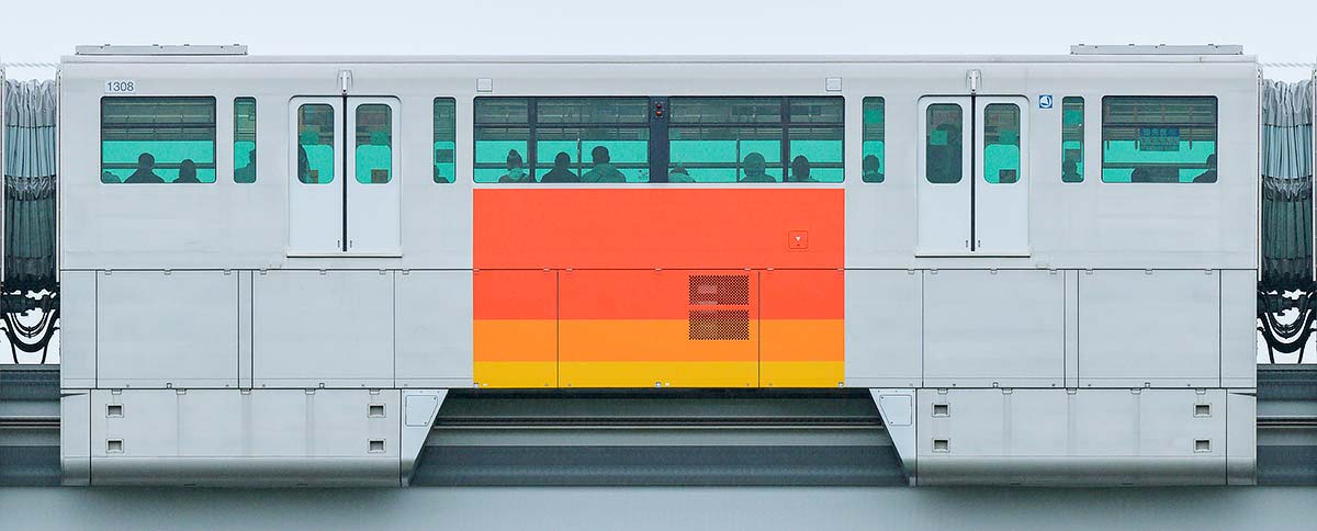 多摩都市モノレール1000系1308東側の側面写真