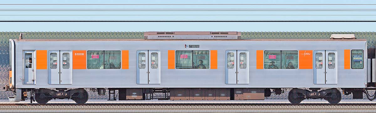 東武50000型クハ51008（スカイツリーライン）海側の側面写真