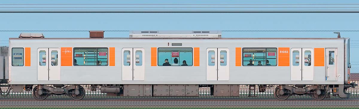 東武50050型クハ51052（2021年）山側の側面写真