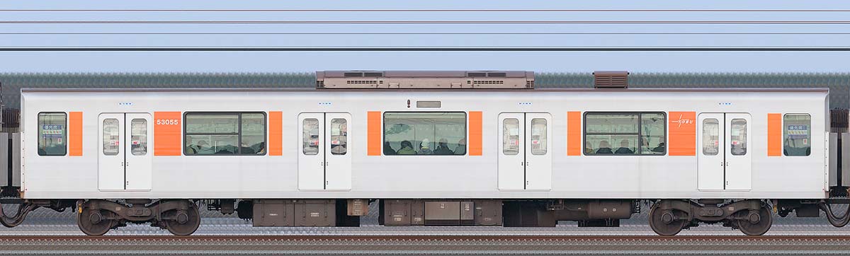 東武50050型モハ53055（2025年）海側の側面写真
