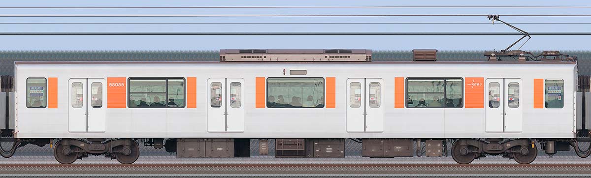 東武50050型モハ55055（2025年）海側の側面写真