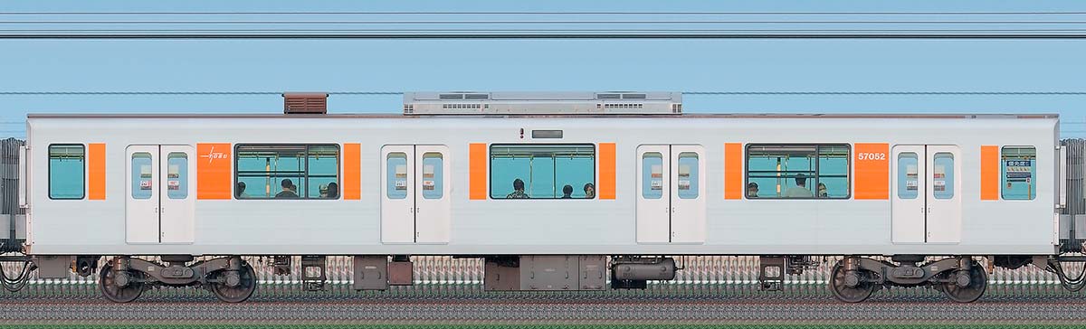 東武50050型サハ57052（2021年）山側の側面写真