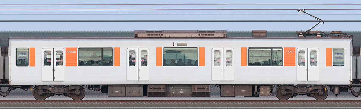 東武50050型モハ58055（2025年）海側の側面写真