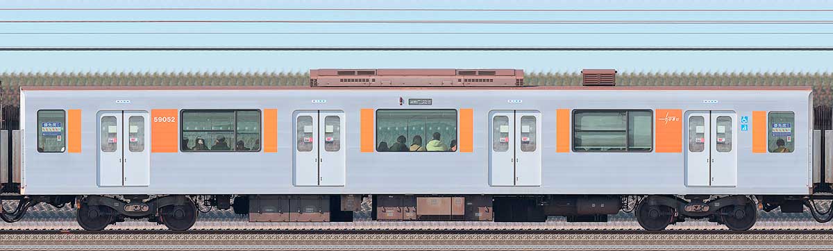 東武50050型モハ59052海側の側面写真