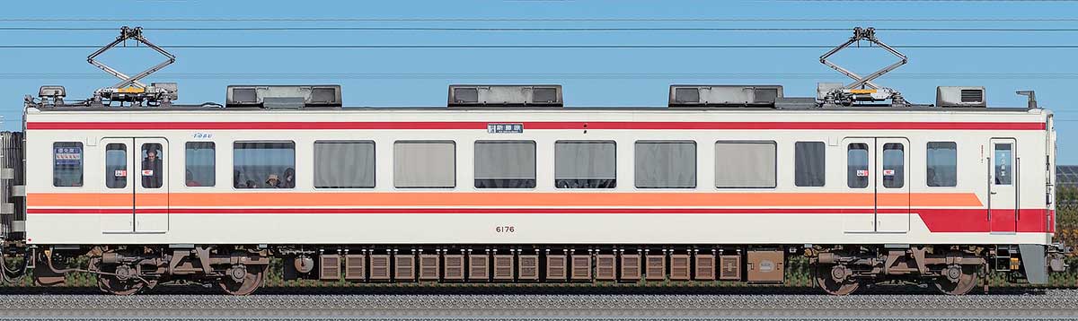 東武6050型モハ6176山側の側面写真