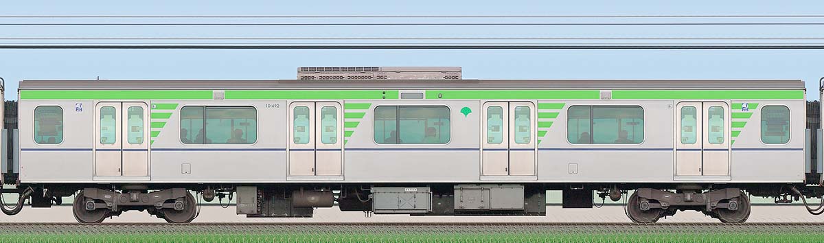 東京都交通局 新宿線 10-300形10-492山側の側面写真