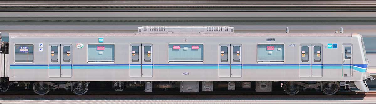 東京メトロ05系7次車05-024(アルミリサイクルカー)山側の側面写真