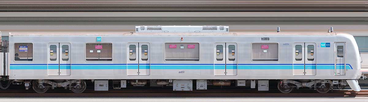 東京メトロ05系10次車05-031山側の側面写真