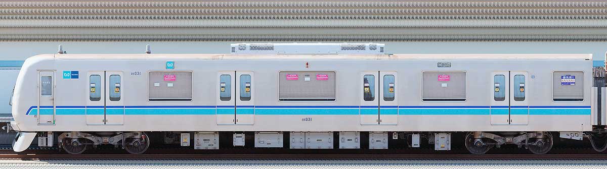東京メトロ05系10次車05-031海側の側面写真