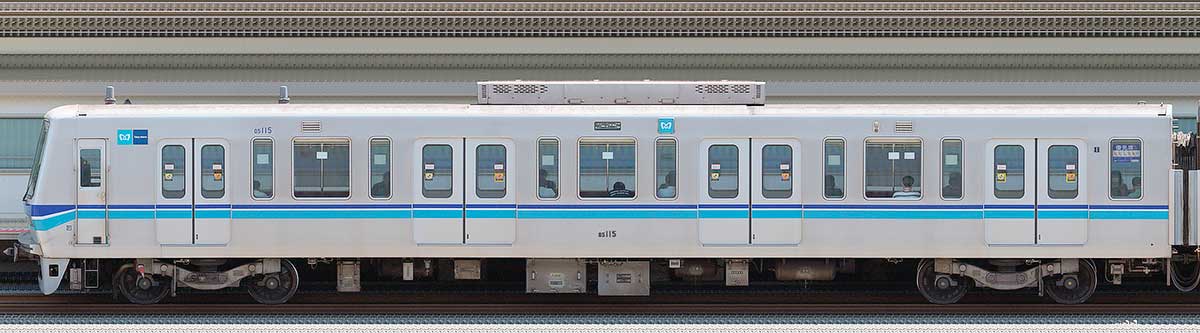 東京メトロ05系5次車05-115山側の側面写真