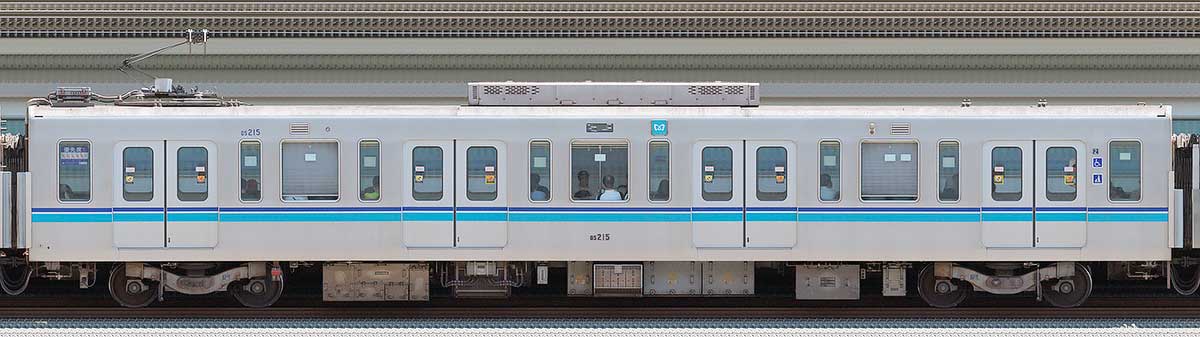 東京メトロ05系5次車05-215山側の側面写真
