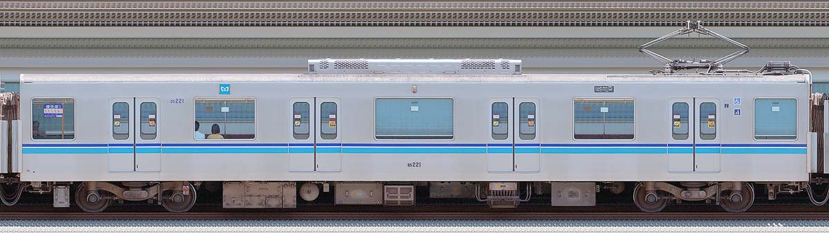 東京メトロ05系6次車05-221山側の側面写真