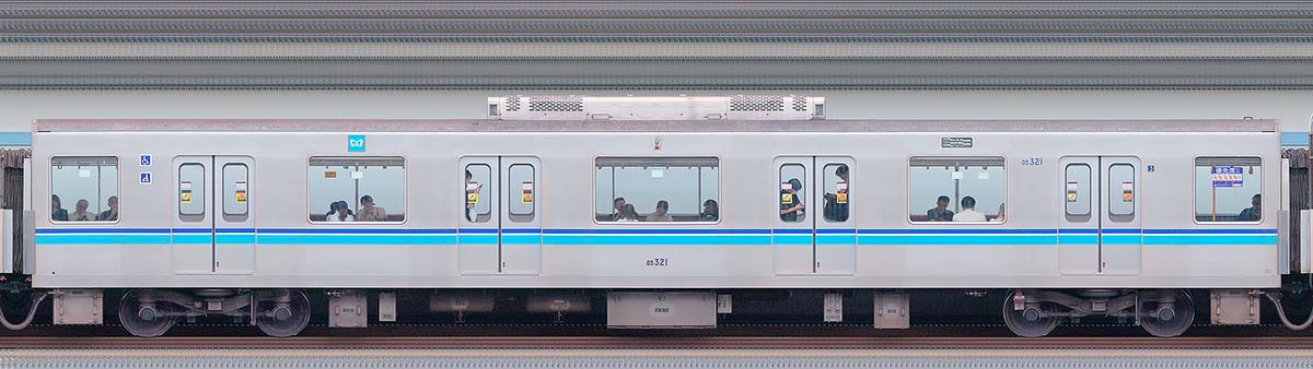 東京メトロ05系6次車05-321海側の側面写真