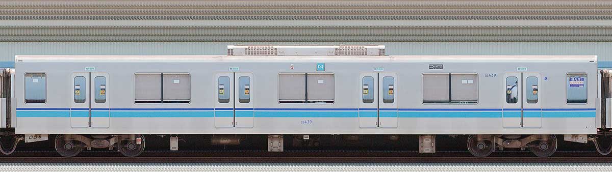 東京メトロ05系12次車05-439海側の側面写真