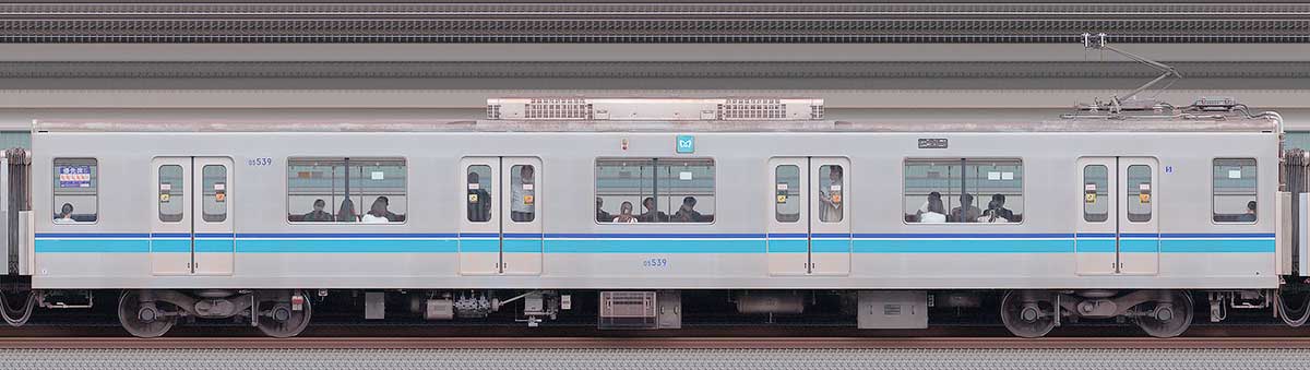 東京メトロ05系12次車05-539山側の側面写真