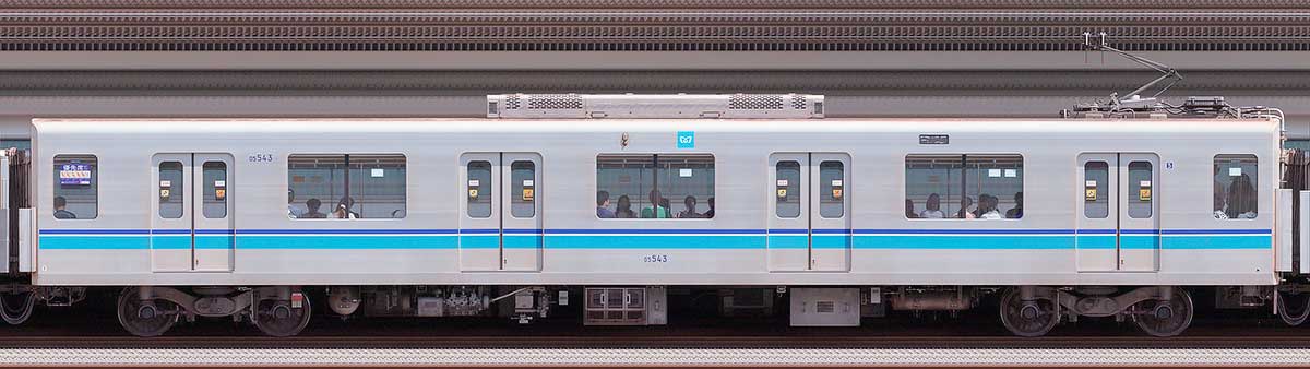 東京メトロ05系13次車05-543山側の側面写真