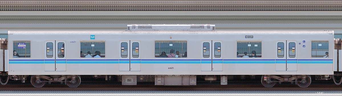東京メトロ05系6次車05-621山側の側面写真