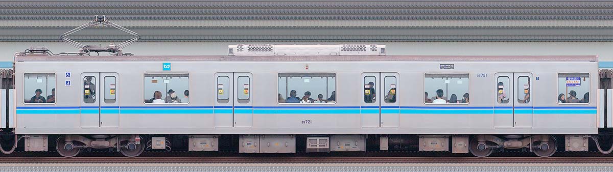 東京メトロ05系6次車05-721海側の側面写真