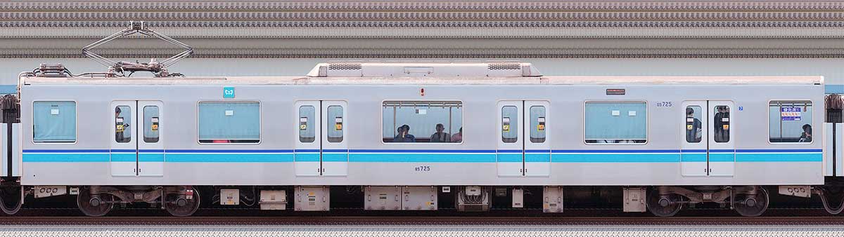 東京メトロ05系8次車05-725海側の側面写真