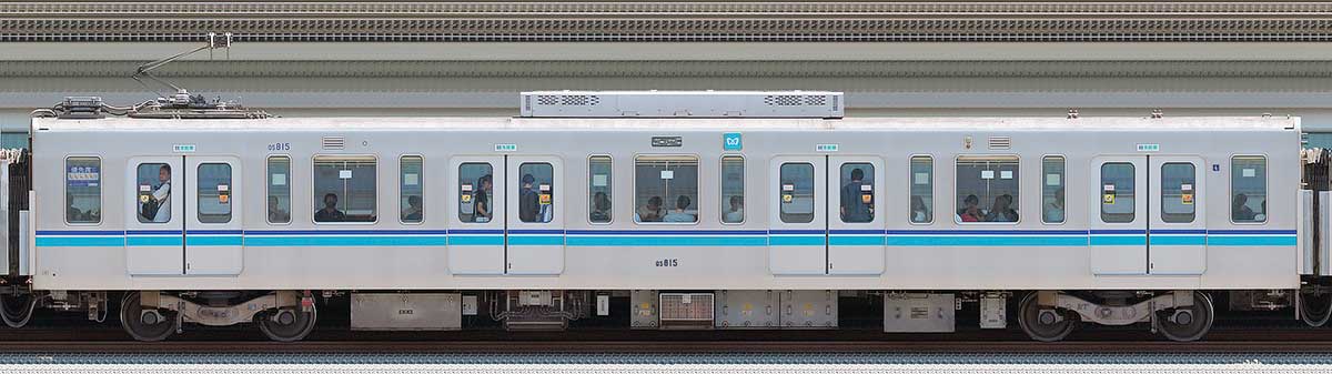 東京メトロ05系5次車05-815山側の側面写真