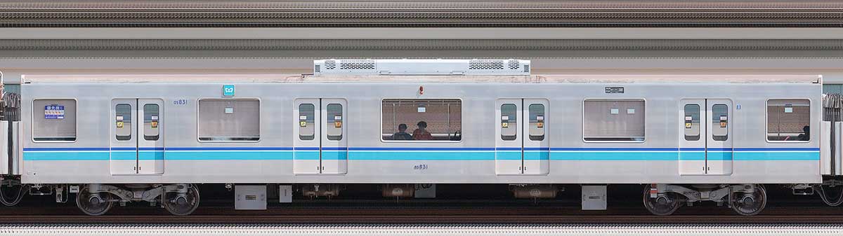 東京メトロ05系10次車05-831山側の側面写真