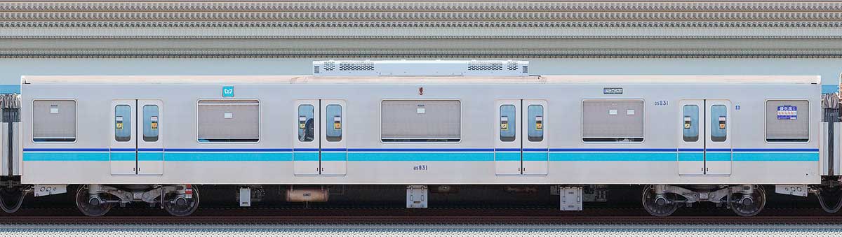 東京メトロ05系10次車05-831海側の側面写真