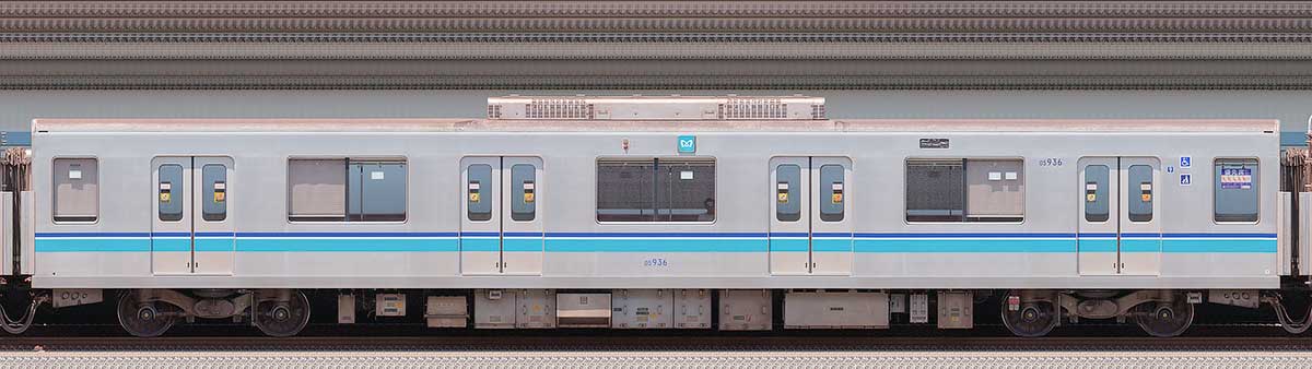 東京メトロ05系11次車05-936海側の側面写真