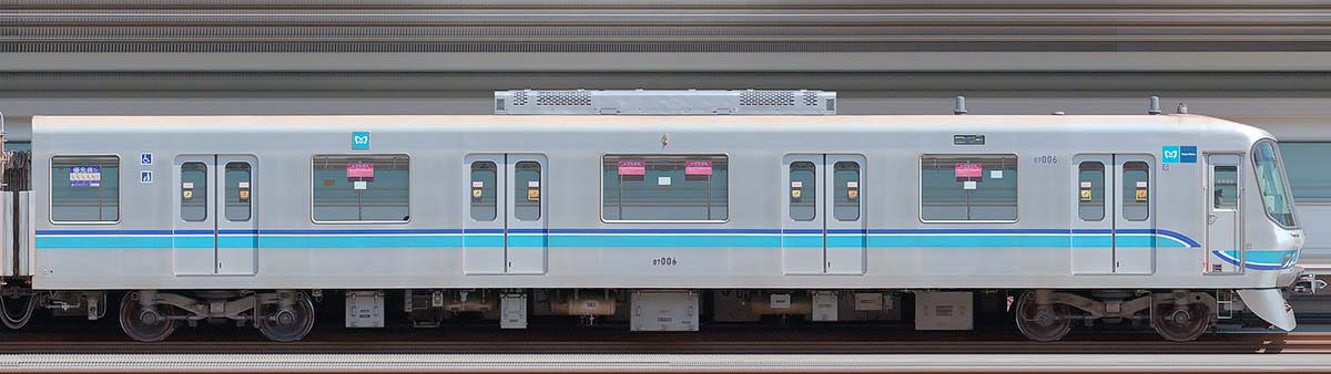 東京メトロ07系07-006山側の側面写真