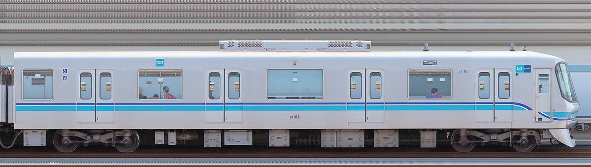 東京メトロ07系07-106海側の側面写真