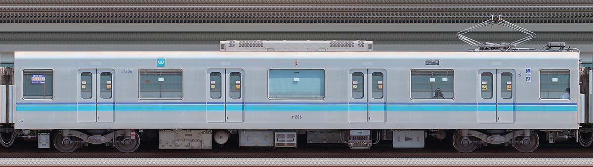 東京メトロ07系07-206山側の側面写真