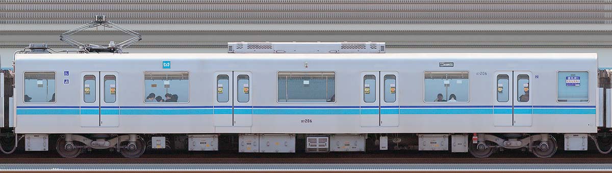 東京メトロ07系07-206海側の側面写真