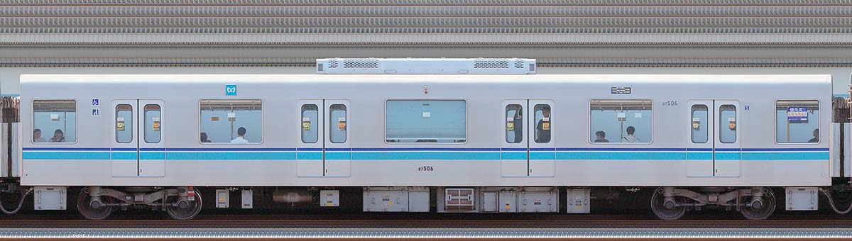 東京メトロ07系07-506海側の側面写真