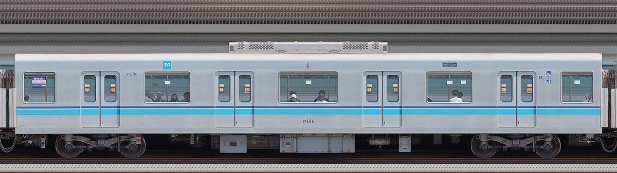 東京メトロ07系07-606山側の側面写真