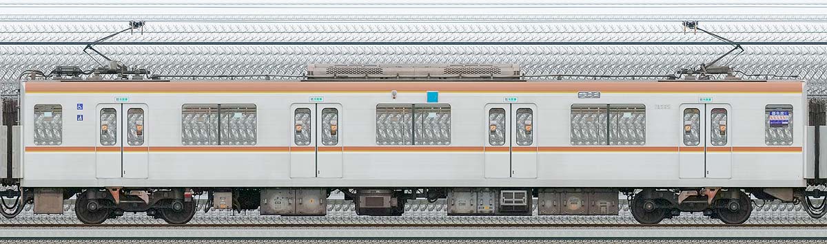 東京メトロ10000系102051側の側面写真