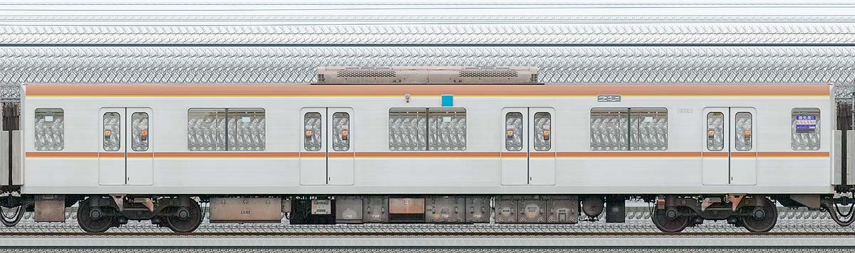 東京メトロ10000系103051側の側面写真
