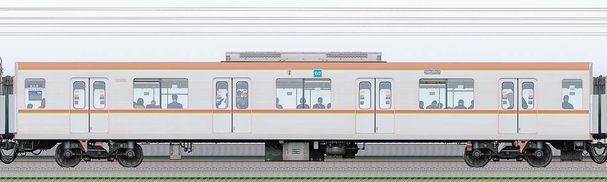 東京メトロ10000系106012側の側面写真