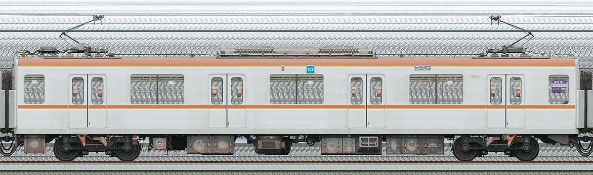 東京メトロ10000系108051側の側面写真