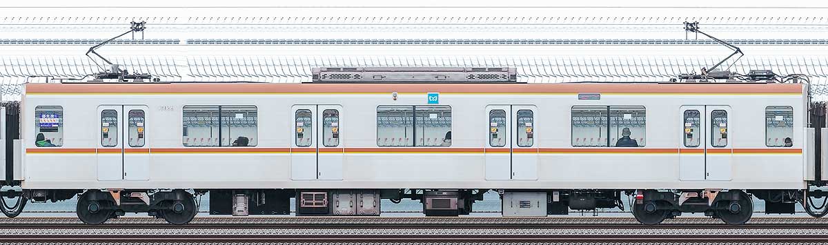 東京メトロ10000系108362側の側面写真