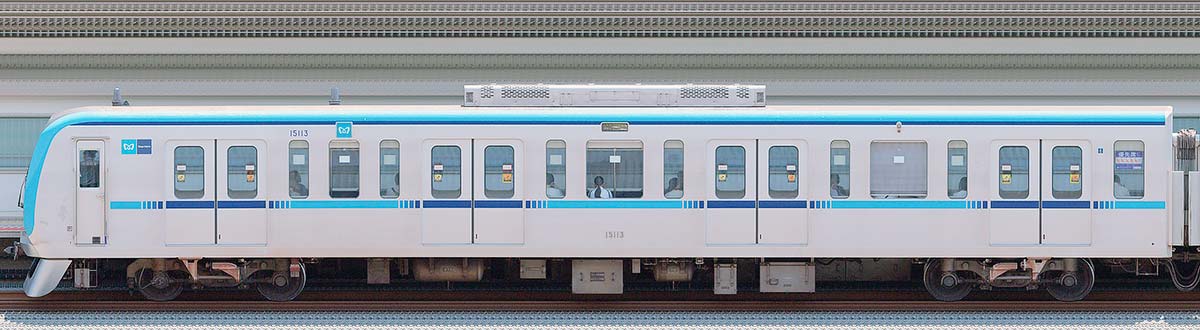 東京メトロ15000系15113山側の側面写真