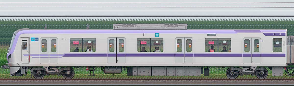 東京メトロ18000系18012海側の側面写真